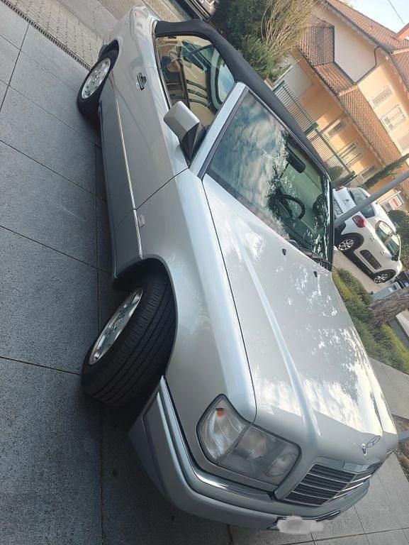 Gebraucht Mercedes E320 220 PS (161 kW) 1996 Silber Cabrio