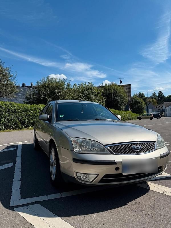 Andere farben Gebraucht 2004 Ford Mondeo Limousine | 1.600 € (Fairer Preis) - Bild 1/4