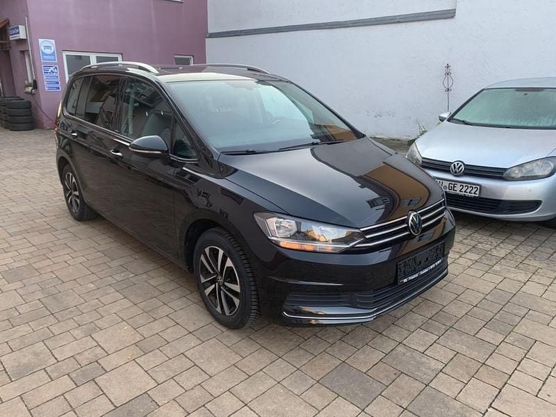 Gebraucht VW Touran 150 PS (110 kW) 2020 Schwarz Van / Kleinbus
