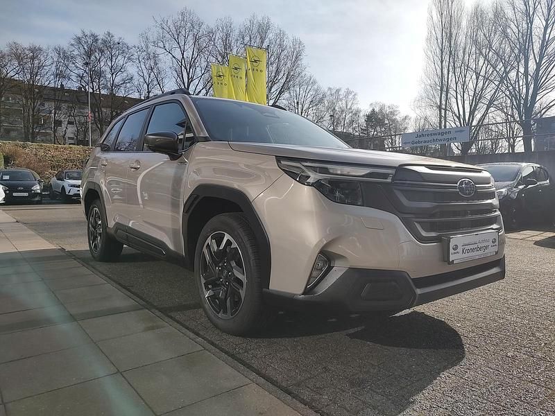 Neu Subaru Forester Exclusive+ 136 PS (100 kW) 2025 Cashmere gold opal SUV