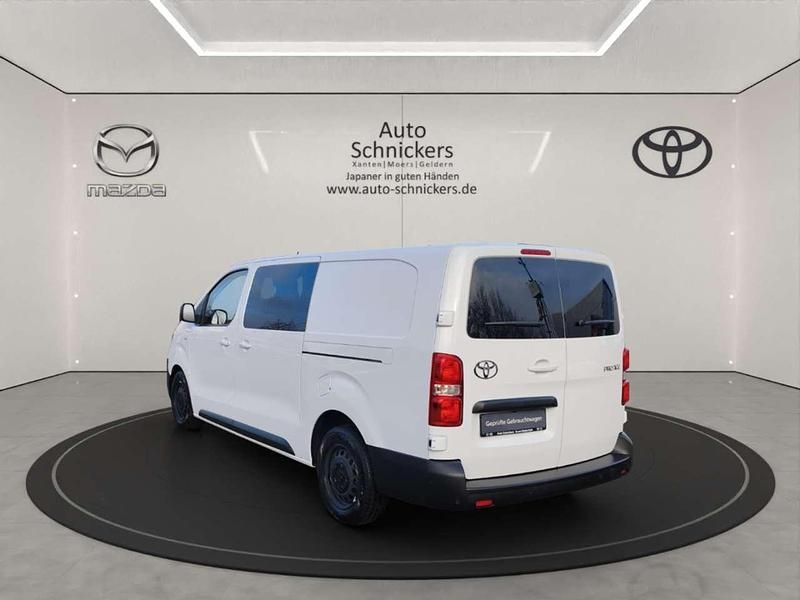Gebraucht Toyota Proace 144 PS (105 kW) 2024 Icy white Van / Kleinbus
