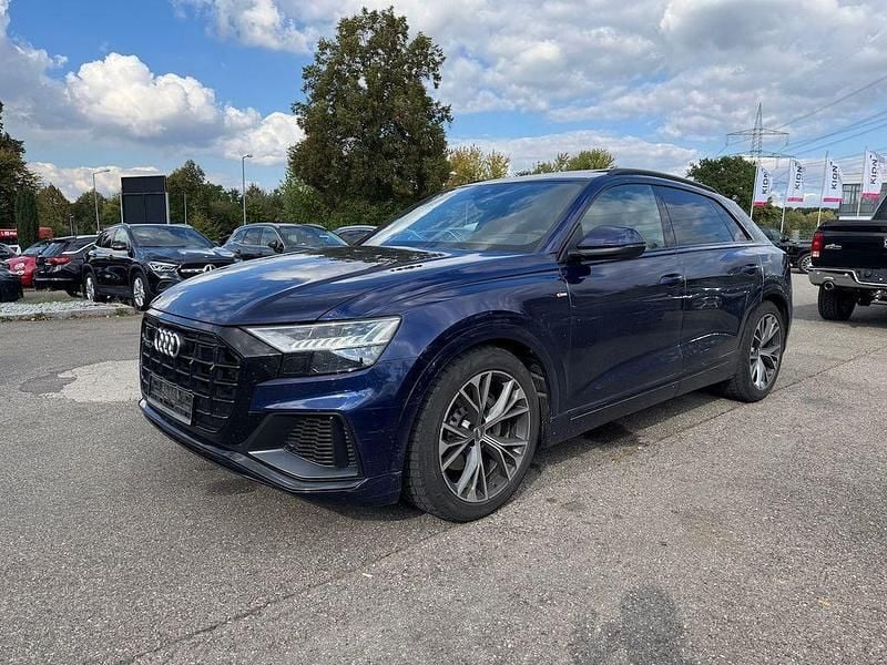 Blau Gebraucht 2019 Audi Q8 Ambiente SUV | 42.999 € (Guter Preis) - Bild 1/4