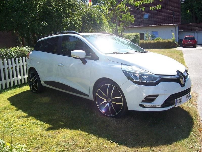 Weiß Gebraucht 2018 Renault Clio GrandTour Kombi | 9.750 € (Fairer Preis) - Bild 1/4