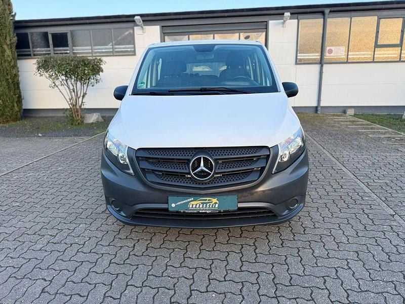 Gebraucht Mercedes Vito 114 PS (83 kW) 2017 Weiß Van