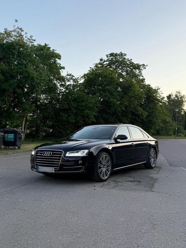 Schwarz Gebraucht 2016 Audi A8L Ambiente Limousine | 25.990 € (Superpreis) - Bild 1/4