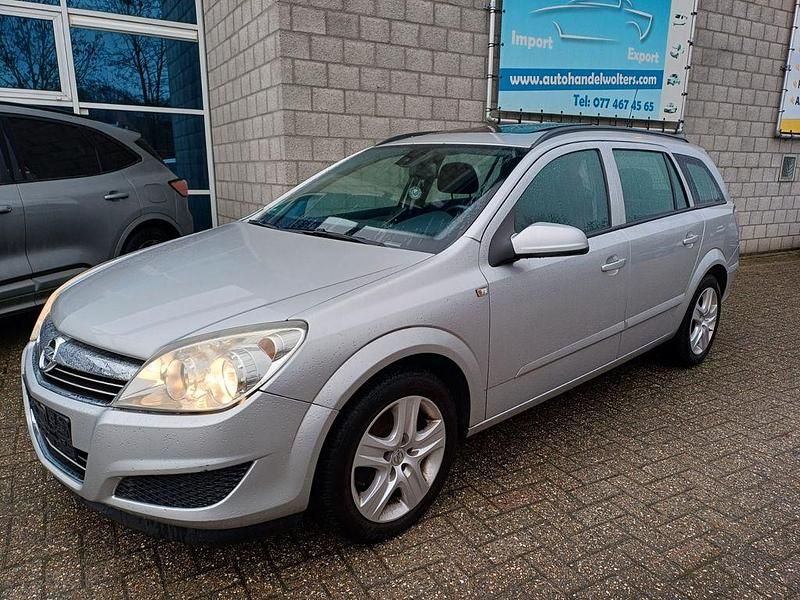 Gebraucht Opel Astra 90 PS (66 kW) 2008 Silber Limousine