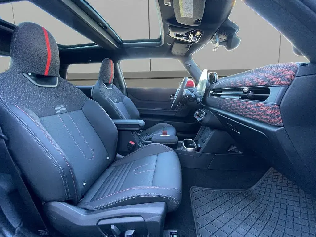 Gebraucht Mini John Cooper Works 204 PS (150 kW) 2024 Grau Kleinwagen