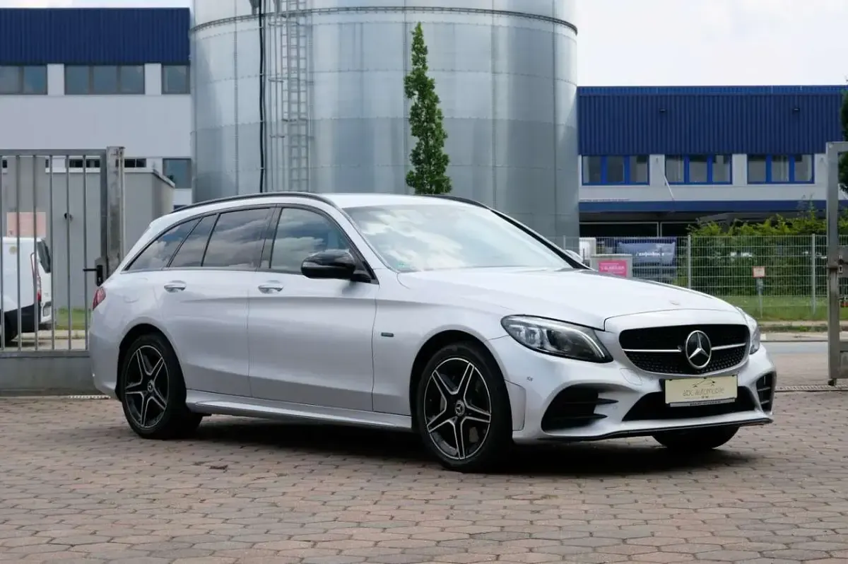 Gebraucht Mercedes E300 Edition 320 PS (235 kW) 2021 Iridiumsilber Kombi