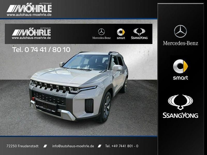 Latte greige Neu 2025 Ssangyong Torres SUV | 31.890 € - Bild 1/4