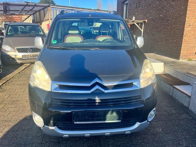 Gebraucht Citroën Berlingo SELECTION 92 PS (67 kW) 2012 Schwarz Van / Kleinbus