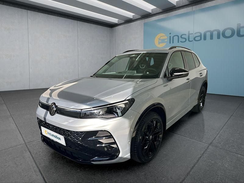 Silber Gebraucht 2024 VW Tiguan SUV | 46.599 € (Superpreis) - Bild 1/4