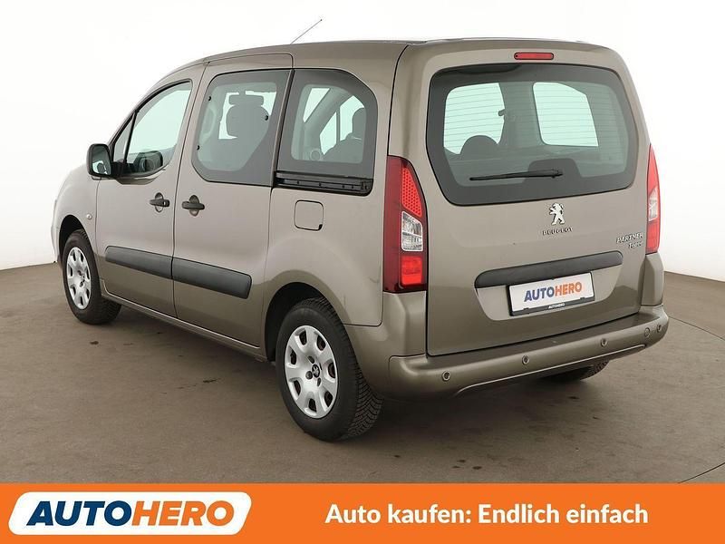 Gebraucht Peugeot Partner Active 98 PS (72 kW) 2017 Braun Van / Kleinbus