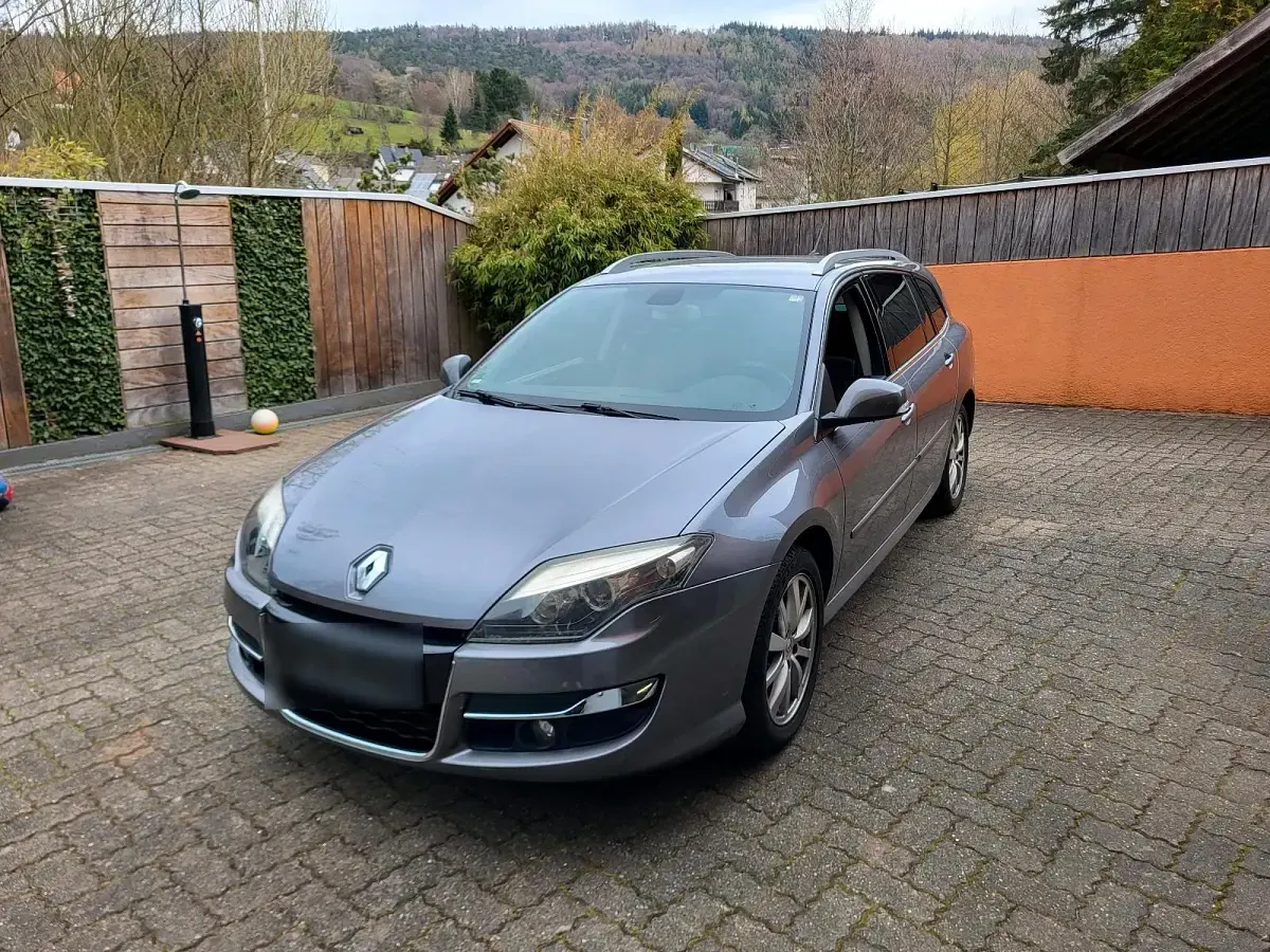 Gebraucht Renault Laguna III 110 PS (80 kW) 2011 Grau Kombi