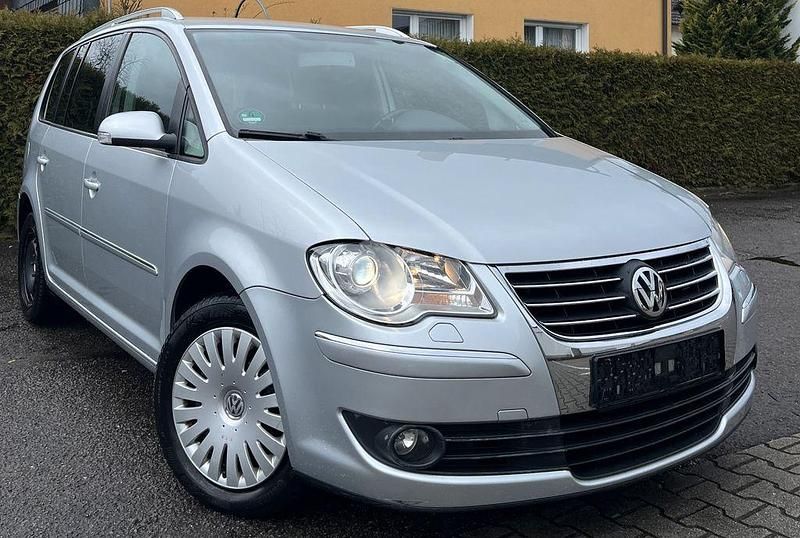 Silber Gebraucht 2007 VW Touran Van / Kleinbus | 5.480 € (Fairer Preis) - Bild 1/4