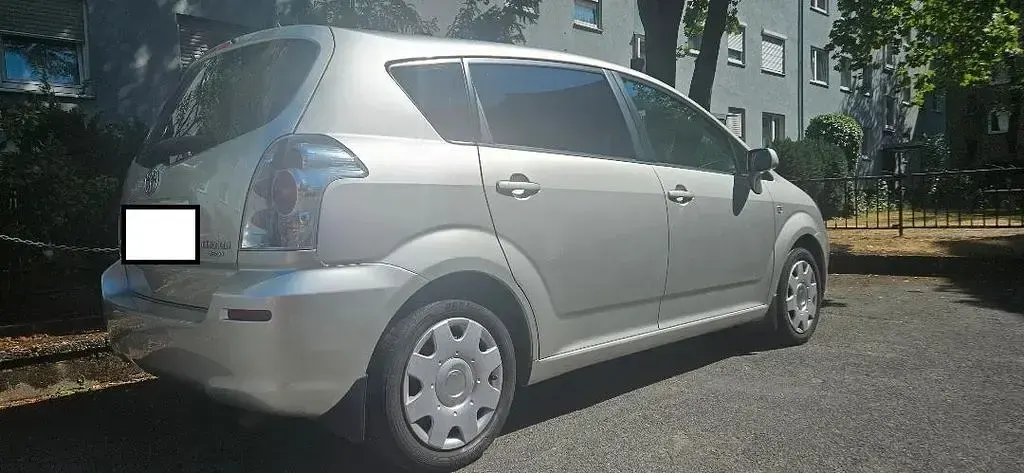 Gebraucht Toyota Corolla Verso 129 PS (94 kW) 2005 Silber Van / Kleinbus