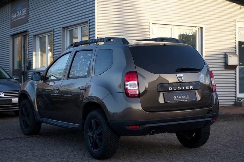 Gebraucht Dacia Duster Lauréate 114 PS (83 kW) 2017 Braun SUV