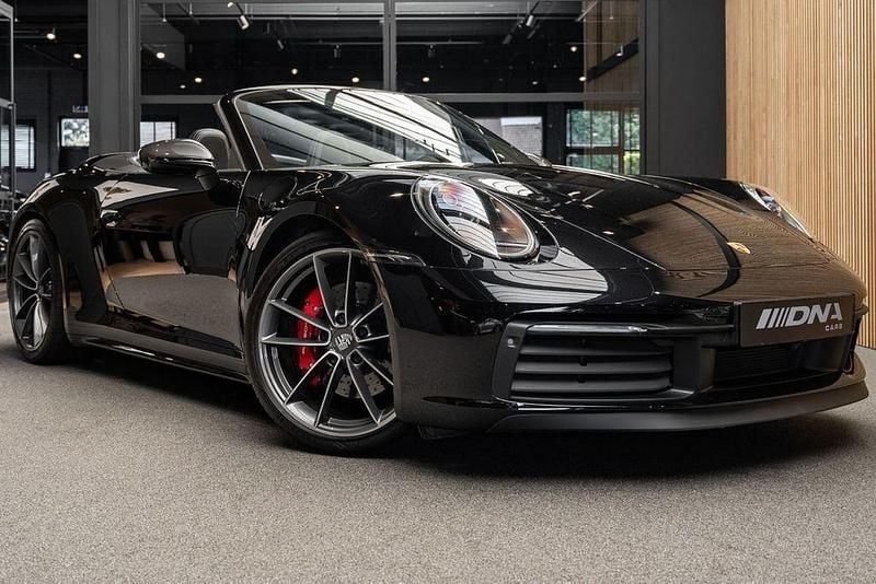 Schwarz Gebraucht 2021 Porsche 911 Carrera 4S Cabriolet Cabrio | 149.991 € (Fairer Preis) - Bild 1/4