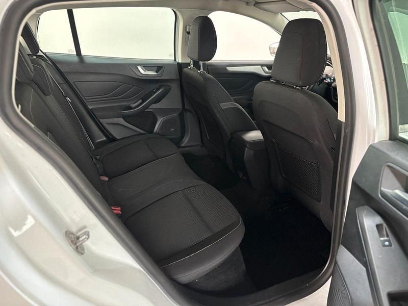 Gebraucht Ford Focus Cool & Connect 120 PS (88 kW) 2020 Weiß Kombi