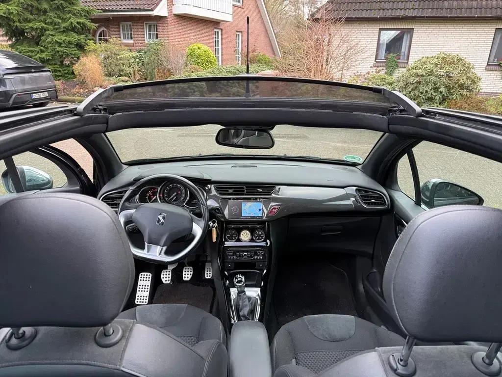 Gebraucht Citroën DS3 So Chic 99 PS (72 kW) 2015 Schwarz Kleinwagen