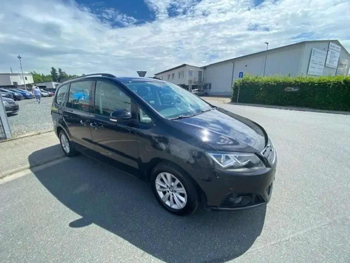 Gebraucht Seat Alhambra Style 150 PS (110 kW) 2018 "deep" schwarz perleffekt Van / Kleinbus