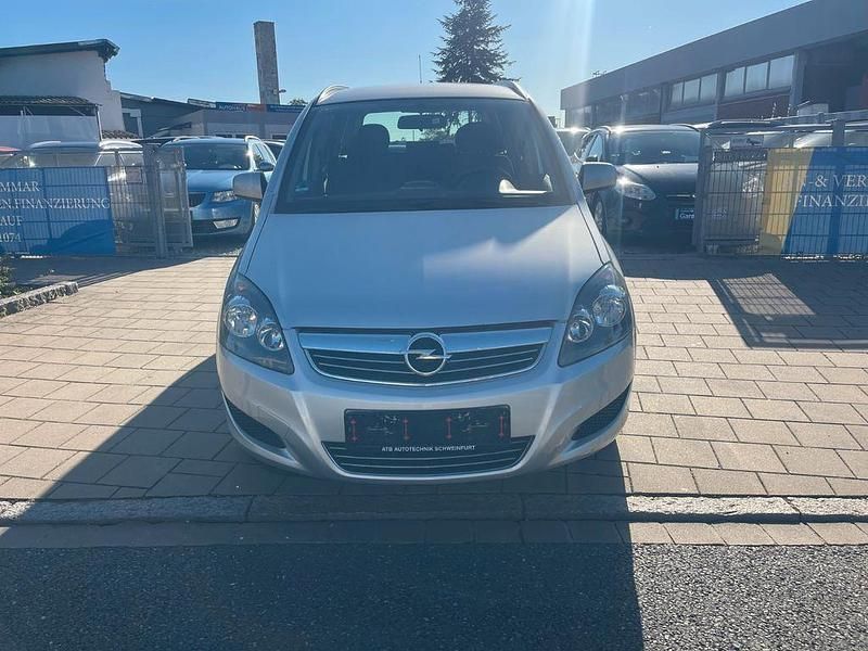 Silber Gebraucht 2011 Opel Zafira Family Van / Kleinbus | 2.499 € (Fairer Preis) - Bild 1/4