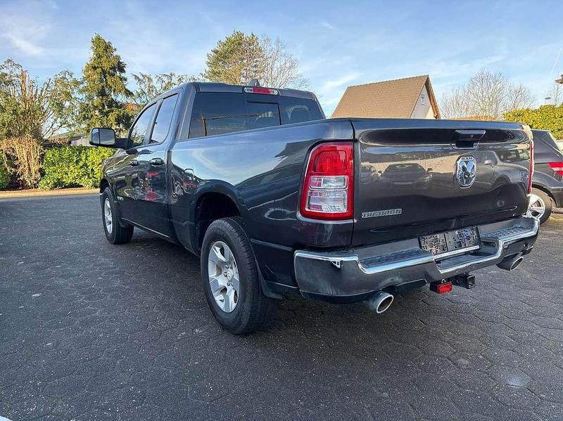 Gebraucht Dodge Ram 401 PS (294 kW) 2022 Anthrazit Pickup