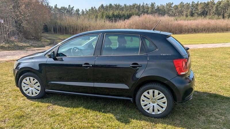 Gebraucht VW Polo Team 86 PS (63 kW) 2010 Schwarz Kleinwagen