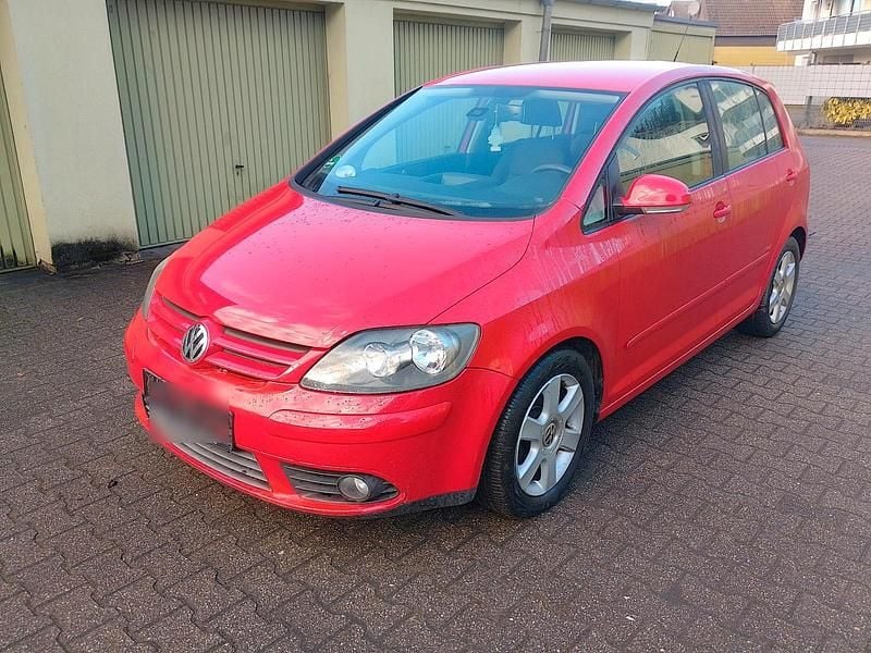 Rot Gebraucht 2008 VW Golf Limousine | 2.600 € (Superpreis) - Bild 1/4