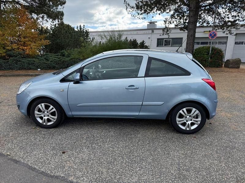 Blau Gebraucht 2007 Opel Corsa Catch Me Limousine | 1.999 € (Superpreis) - Bild 1/4