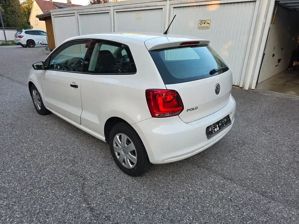 Gebraucht VW Polo 75 PS (55 kW) 2012 Weiß Kleinwagen