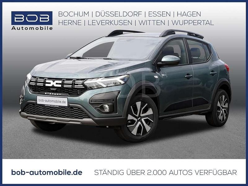 Zedergrün Gebraucht 2025 Dacia Sandero Expression Kleinwagen | 19.555 € (Fairer Preis) - Bild 1/3