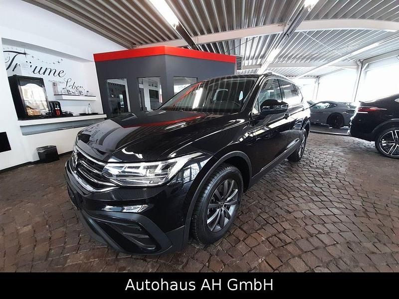 Schwarz Gebraucht 2023 VW Tiguan Allspace Life SUV | 28.750 € (Guter Preis) - Bild 1/4