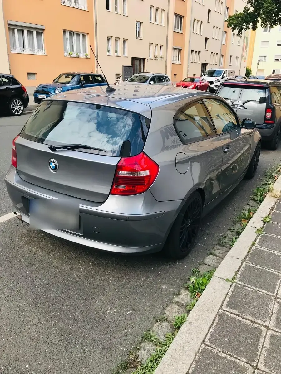 Gebraucht BMW 118 Coupé 143 PS (105 kW) 2009 Grau Coupé