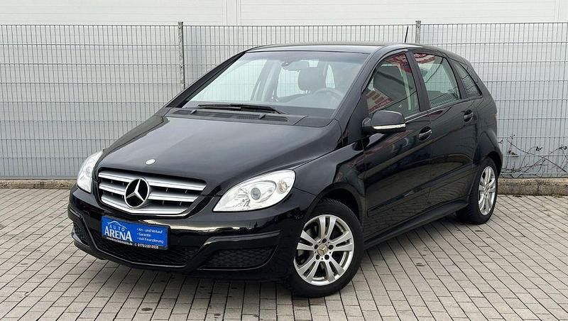 Gebraucht Mercedes B180 109 PS (80 kW) 2010 Schwarz Van / Kleinbus