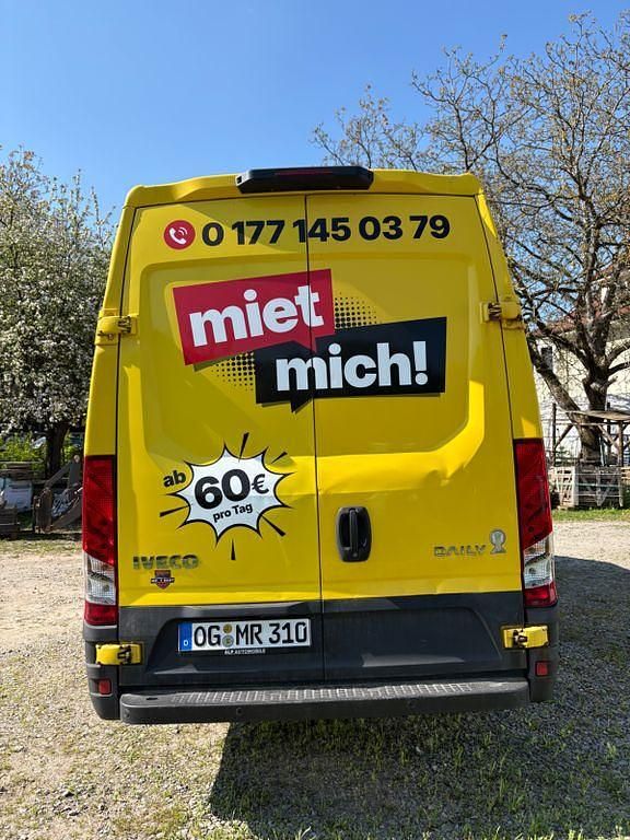 Second-hand Iveco Daily 116 CP (85 kW) 2015 Galben Berlinǎ