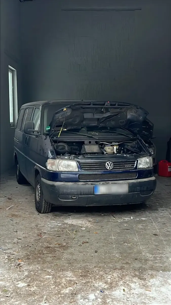 Gebraucht VW T4 102 PS (75 kW) 1998 Blau Van