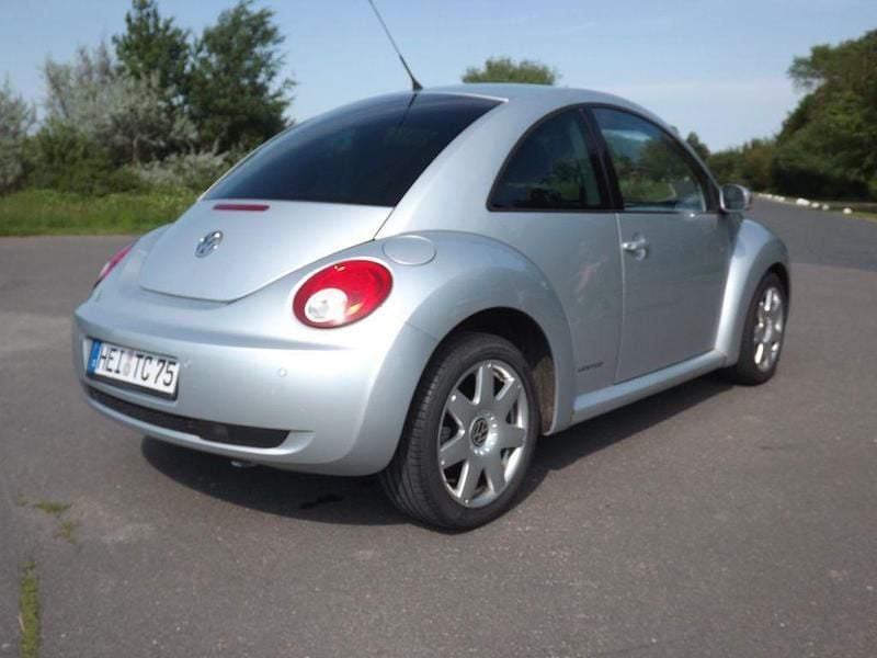 Gebraucht VW Beetle United 105 PS (77 kW) 2008 Silber Kleinwagen