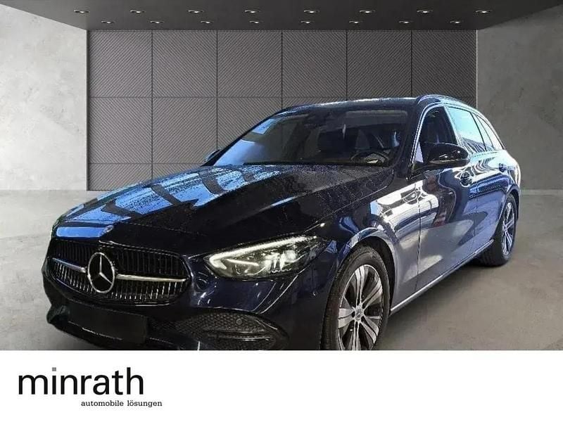 Blau Gebraucht 2022 Mercedes C180 Avantgarde Kombi | 30.140 € (Fairer Preis) - Bild 1/4