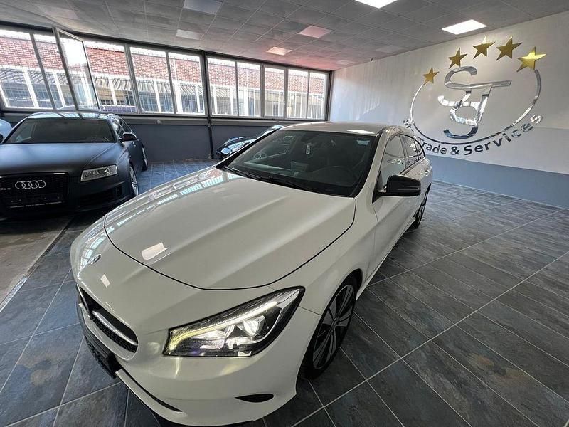 Gebraucht Mercedes CLA180 109 PS (80 kW) 2016 Weiß Limousine