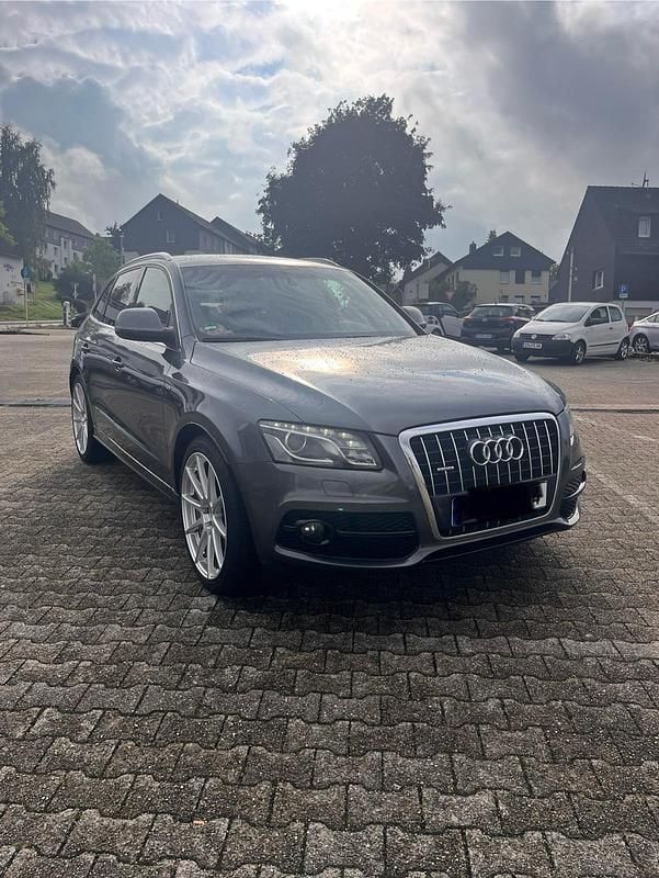 Grau Gebraucht 2009 Audi Q5 S-Line SUV | 7.000 € (Superpreis) - Bild 1/4