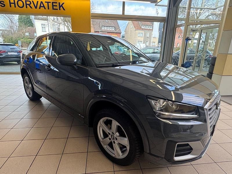 Gebraucht Audi Q2 Sport 150 PS (110 kW) 2017 Grau SUV