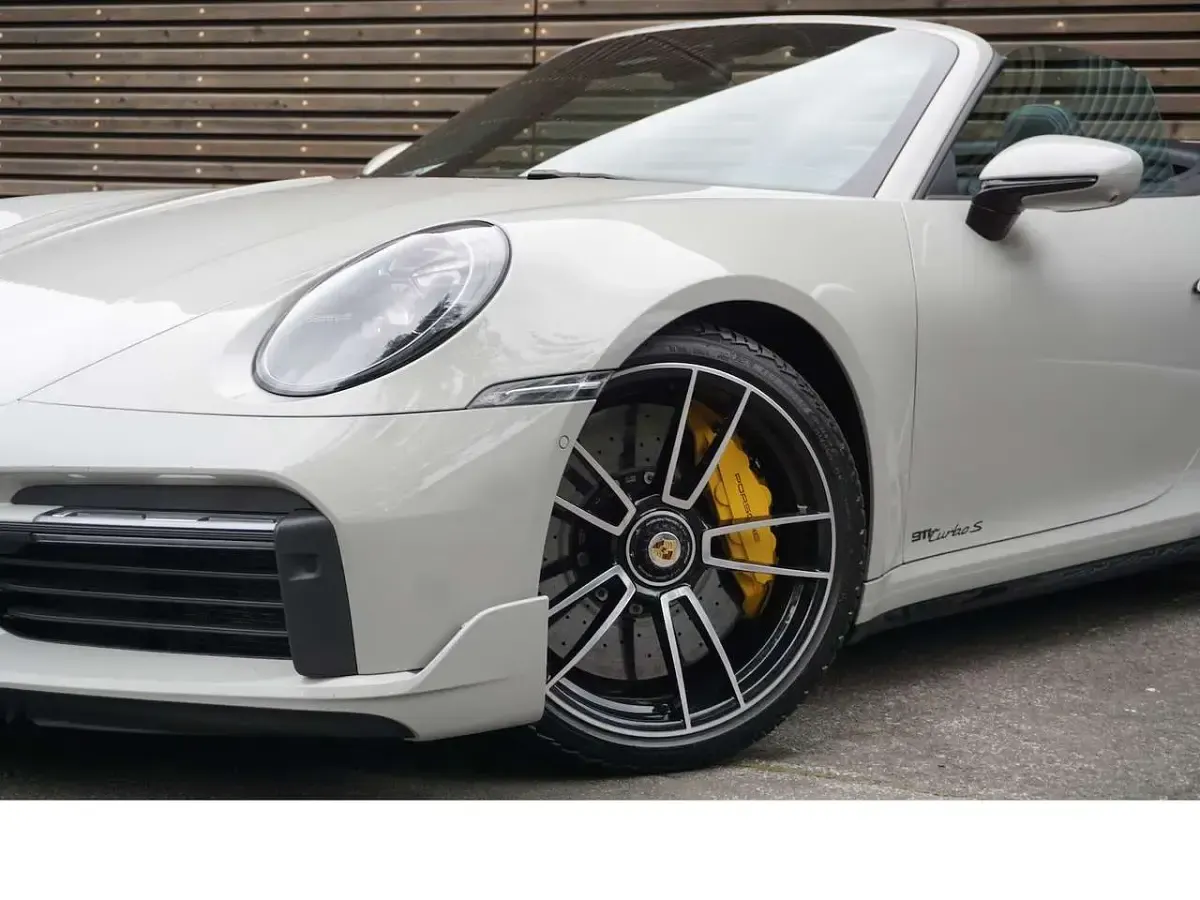 Gebraucht Porsche 911 Turbo S Cabriolet 650 PS (478 kW) 2022 Grau Cabrio