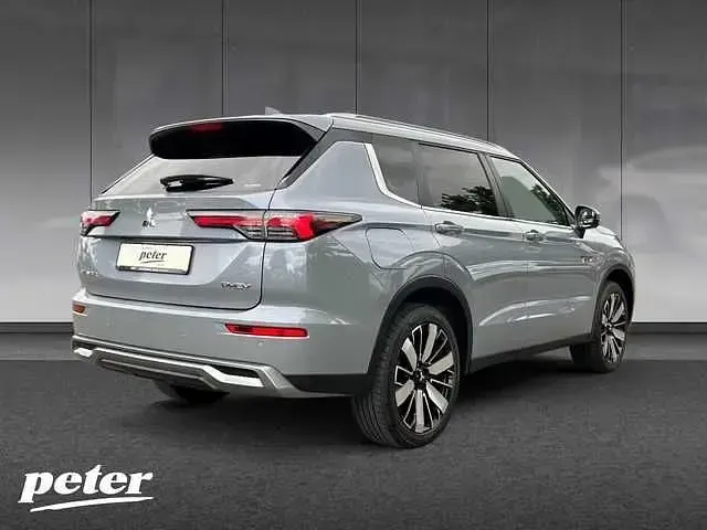 Gebraucht Mitsubishi Outlander P-HEV Intro Edition 306 PS (225 kW) 2025 Grau SUV