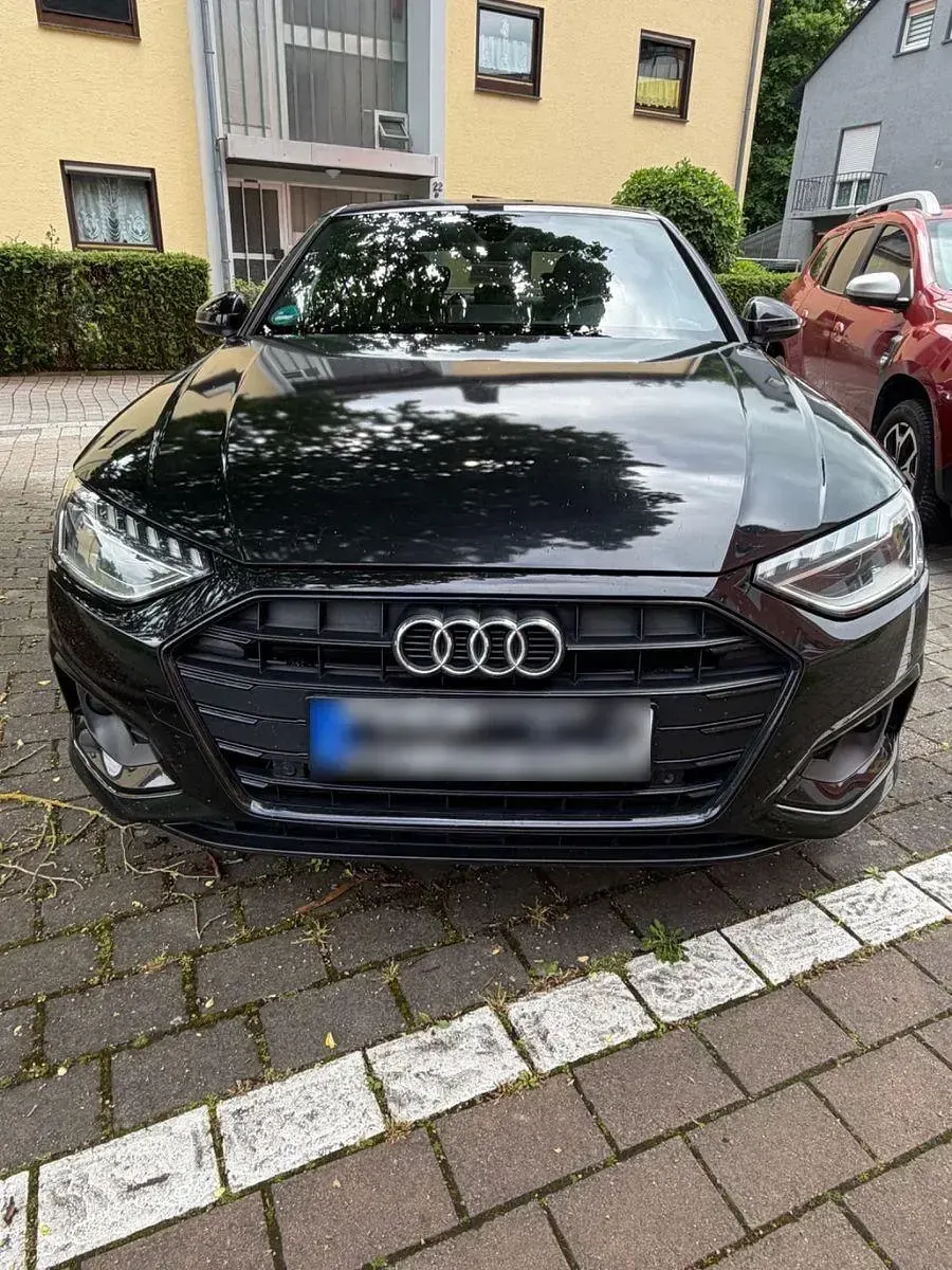 Używany Audi A4 Advanced Plus 190 KM (139 kW) 2020 Czarny Sedan/Limuzyna