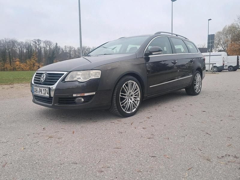 Braun Gebraucht 2006 VW Passat Kombi | 1.500 € (Guter Preis) - Bild 1/4