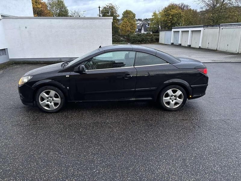 Schwarz Gebraucht 2007 Opel Astra Cabriolet Edition Cabrio | 1.999 € (Fairer Preis) - Bild 1/4