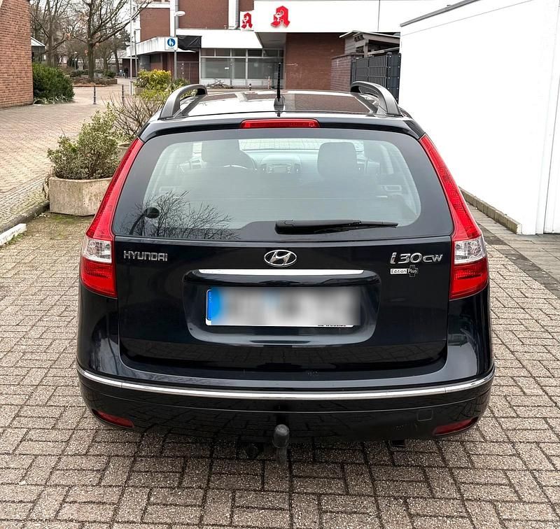 Gebraucht Hyundai i30 109 PS (80 kW) 2009 Schwarz Kombi