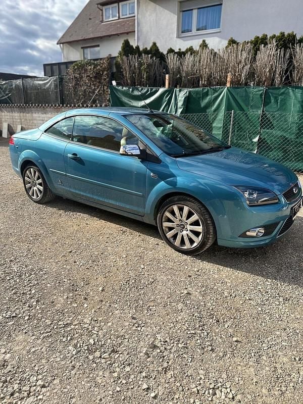 Gebraucht Ford Focus Cabriolet 145 PS (106 kW) 2007 Blau Cabrio