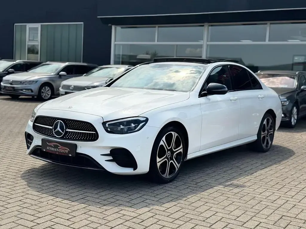 Gebraucht Mercedes E300 AMG 211 PS (155 kW) 2021 Weiß Limousine