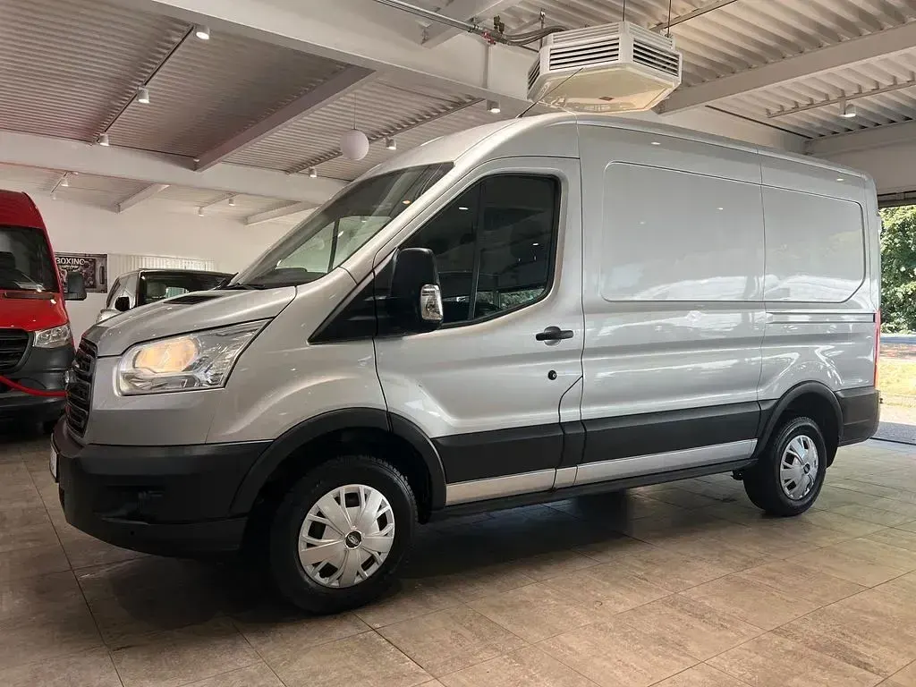 Gebraucht Ford Transit Trend 155 PS (114 kW) 2016 Silber Van